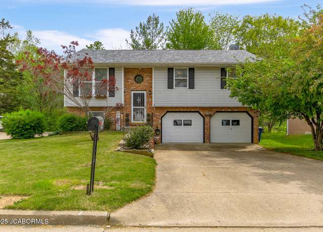 Property at 5419 Collier Ln, Jefferson City, MO 65109, 3 beds, 2.5 baths