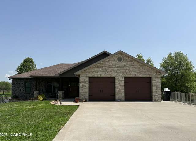 Property at 6007 Lalisa Ter, Jefferson City, MO 65101, 5 beds, 3 baths