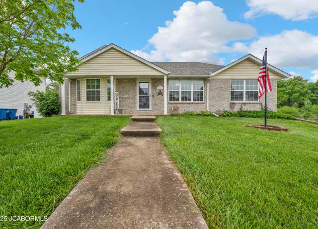 Property at 3923 Liverpool Dr, Jefferson City, MO 65109, 3 beds, 2.5 baths