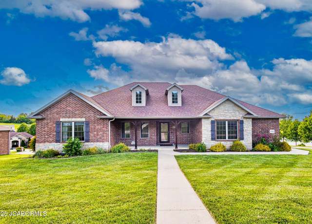 Property at 6002 Sterling Ridge Rd, Jefferson City, MO 65101, 4 beds, 2 baths