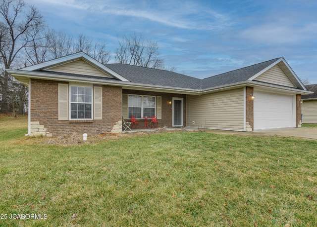 Property at 135 Sommer Ct, Holts Summit, MO 65043, 3 beds, 2 baths