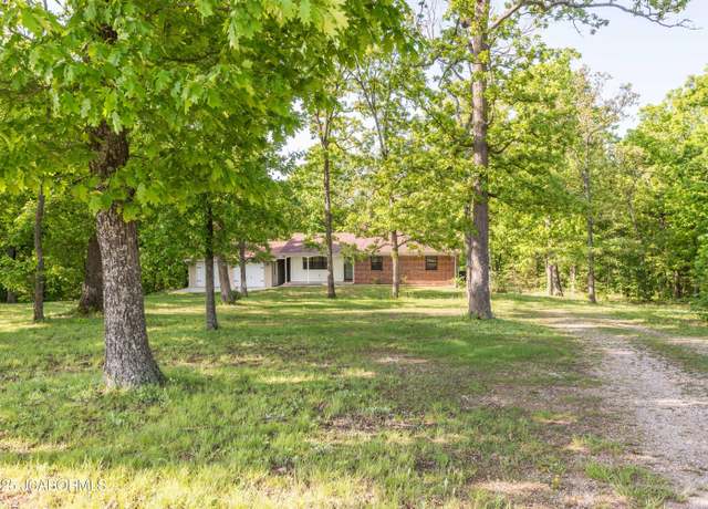 Property at 3911 Route E, Jefferson City, MO 65101, 3 beds, 2 baths