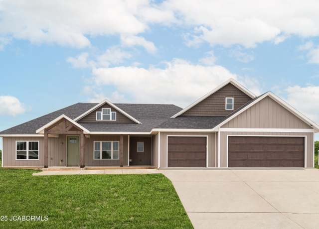 Property at 5919 Falcon Crest Ln, Jefferson City, MO 65101, 4 beds, 2 baths