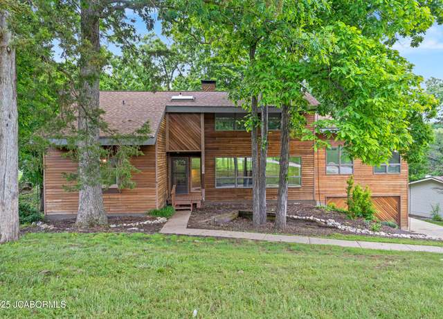 Property at 2036 Wendemere Ct, Jefferson City, MO 65109, 4 beds, 3.5 baths