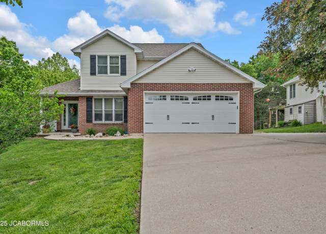Property at 1505 Independence Dr, Jefferson City, MO 65109, 4 beds, 3.5 baths