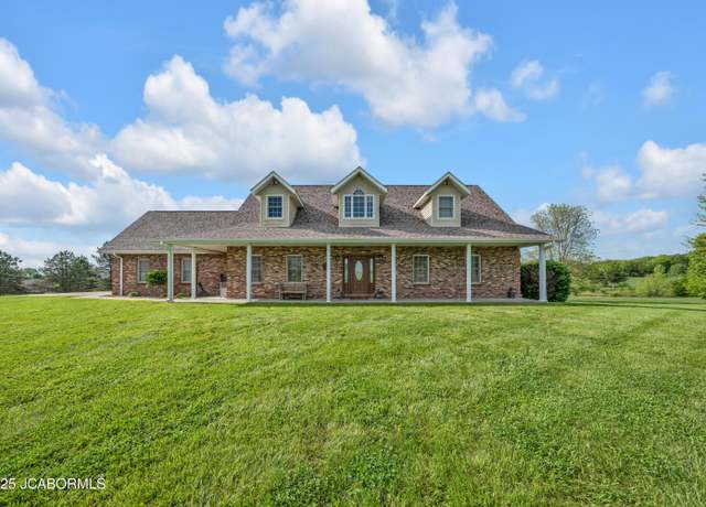 Property at 8703 Old Stage Rd, Jefferson City, MO 65109, 4 beds, 3.5 baths