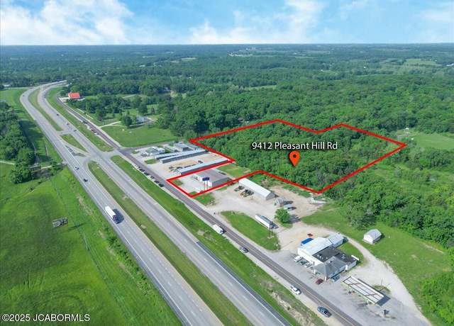 Property at 9412 Pleasant Hill Rd, Jefferson City, MO 65109, 4 beds, 3 baths