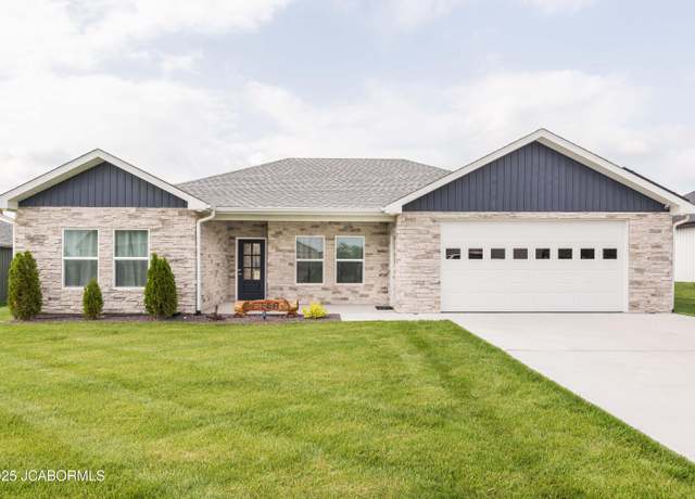 Property at 204 CO RD 371, Holts Summit, MO 65043, 3 beds, 2 baths