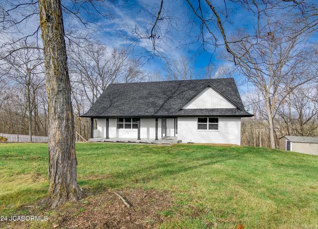 Property at 5016 Tanner Bridge Rd, Jefferson City, MO 65101, 4 beds, 3.5 baths