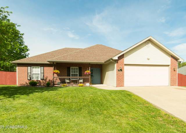 Property at 1911 Longstreet Dr, Columbia, MO 65202, 3 beds, 2 baths