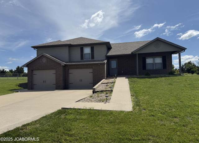 Property at 9484 Erika Ln, New Bloomfield, MO 65063, 3 beds, 2.5 baths