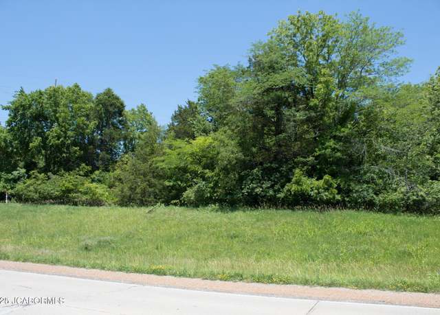 Property at 2307 Lorenzo Greene Dr, Jefferson City, MO 65101