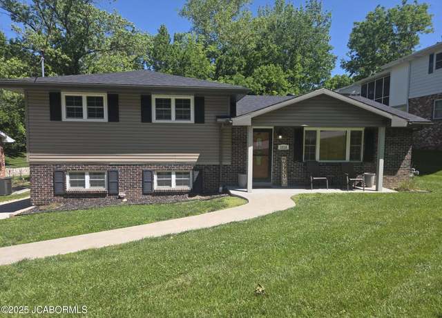 Property at 2516 Twin Hills Road Rd, Jefferson City, MO 65109, 3 beds, 2 baths