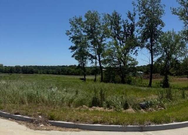Property at 204 Carel Rd, Jefferson City, MO 65109