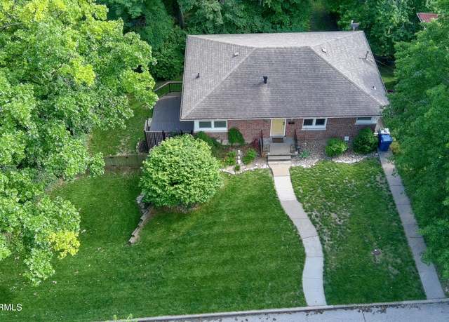 Property at 1825 W Mccarty St, Jefferson City, MO 65109, 2 beds, 2 baths