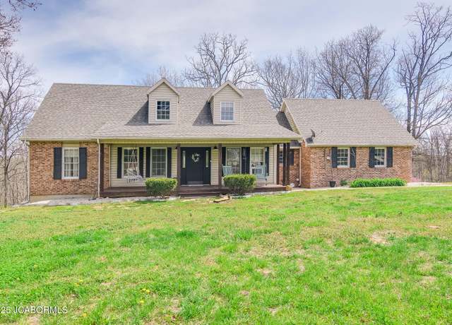 Property at 207 Scott Dr, Linn, MO 65051, 4 beds, 3.5 baths