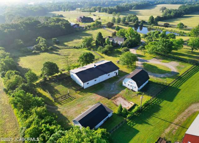 Property at 4201 E Hwy 163, Columbia, MO 65201, 4 beds, 2 baths