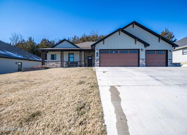 Property at 105 Nash Ct, Jefferson City, MO 65101, 3 beds, 3 baths