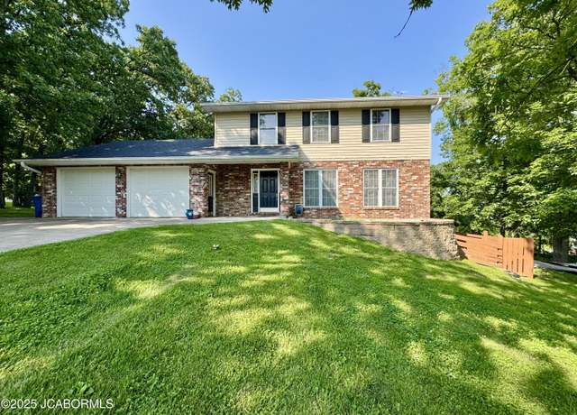 Property at 128 Don Dr, Linn, MO 65051, 4 beds, 3.5 baths