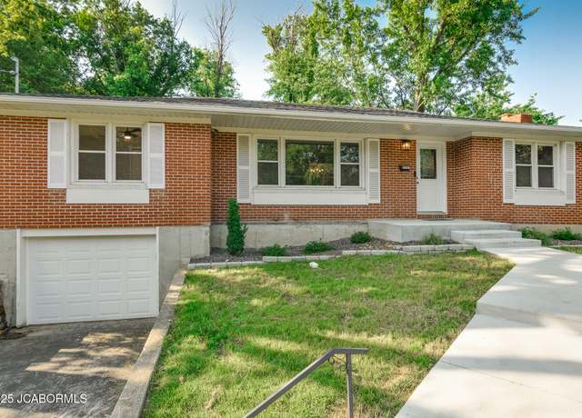 Property at 1420 Major Dr, Jefferson City, MO 65101, 4 beds, 2 baths