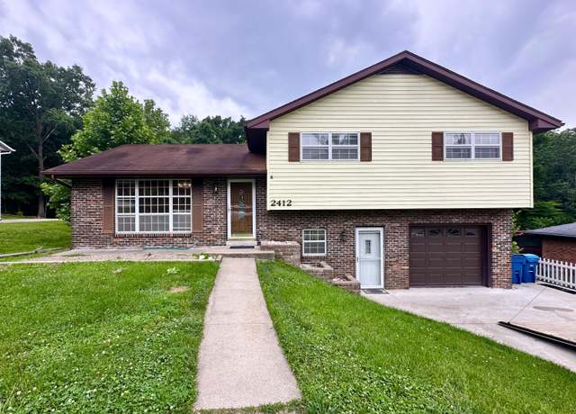 Property at 2412 Scenic Dr, Jefferson City, MO 65101, 4 beds, 2.5 baths