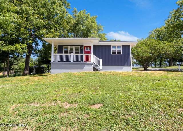 Property at 917 Elston High St, Jefferson City, MO 65109, 2 beds, 1 bath