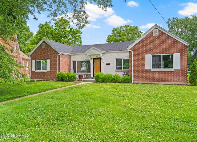 Property at 202 Boonville Rd, Jefferson City, MO 65109, 3 beds, 2 baths