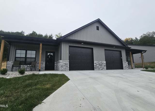 Property at 1387 Autumn Ridge Dr, Holts Summit, MO 65043, 3 beds, 2 baths