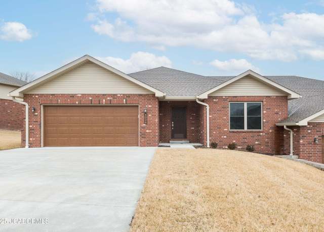 Property at 4026 Terra Bella Dr, Jefferson City, MO 65109, 3 beds, 2 baths