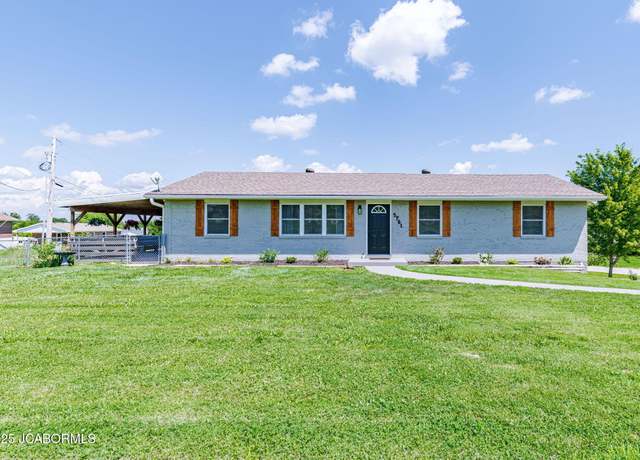 Property at 5701 Heritage Hwy, Jefferson City, MO 65109, 4 beds, 1.5 baths