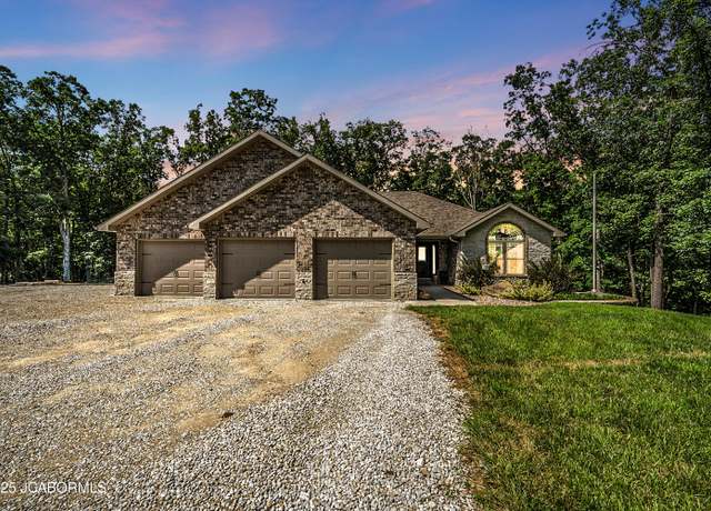 Property at 11169 Ridge Fork Dr, Holts Summit, MO 65043, 5 beds, 3 baths