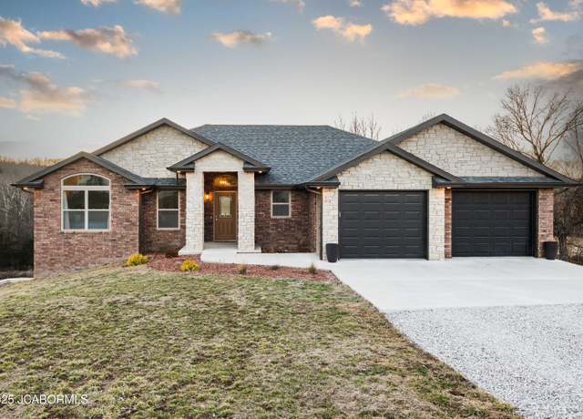 Property at 12625 County RD 4039, Holts Summit, MO 65043, 5 beds, 3 baths
