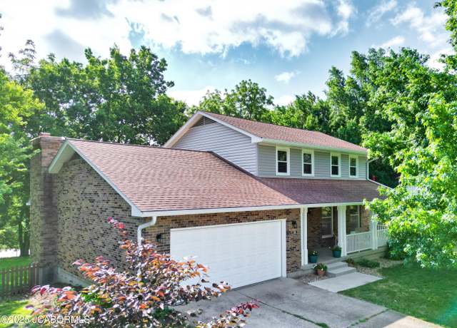 Property at 508 Stalcup St, Columbia, MO 65203, 4 beds, 3 baths