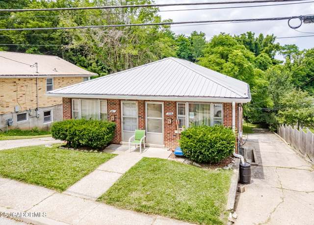 Property at 308 Locust St, Jefferson City, MO 65101