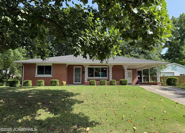 Property at 213 W 6th St, Fulton, MO 65251, 2 beds, 1 bath