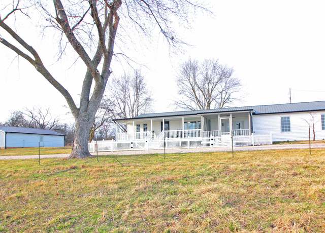 Property at 188 Manning Dr, Eldon, MO 65026, 3 beds, 2.5 baths