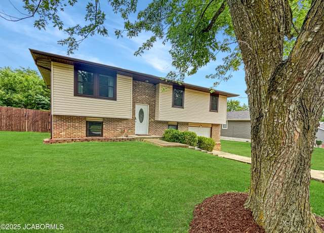 Property at 1305 Mernie Dr, Jefferson City, MO 65109, 3 beds, 1 bath