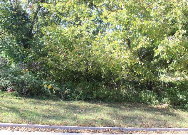 Property at 236 Ann Ct, Jefferson City, MO 65101