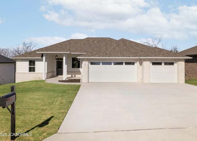 Property at 726 Sardonyx Dr, Jefferson City, MO 65109, 3 beds, 2 baths