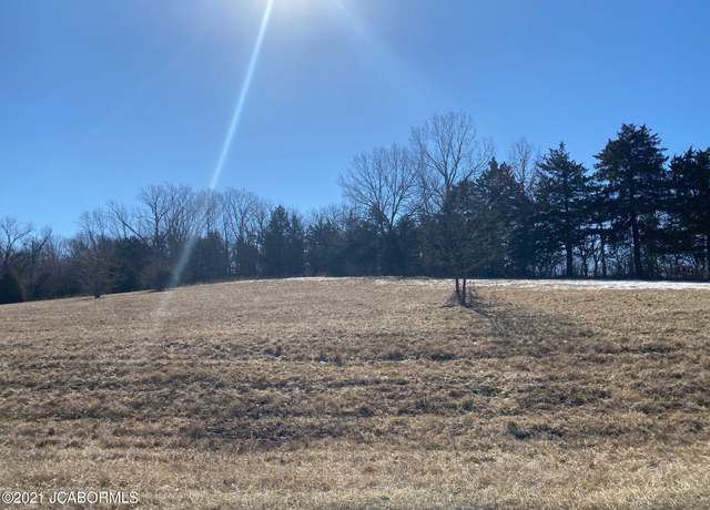 Property at 613 Whispering Cedars Ln, Jefferson City, MO 65101