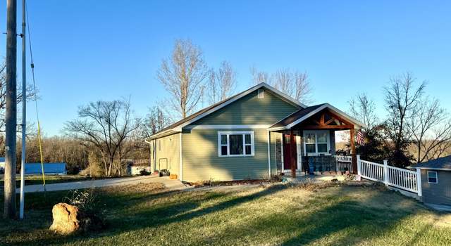 Photo of 211 E Walker St, Freeburg, MO 65035