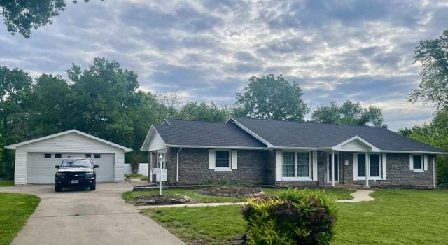 Photo of 1119 Major Dr, Jefferson City, MO 65101