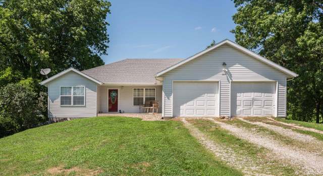 Photo of 225 Glenwood Dr, New Bloomfield, MO 65063