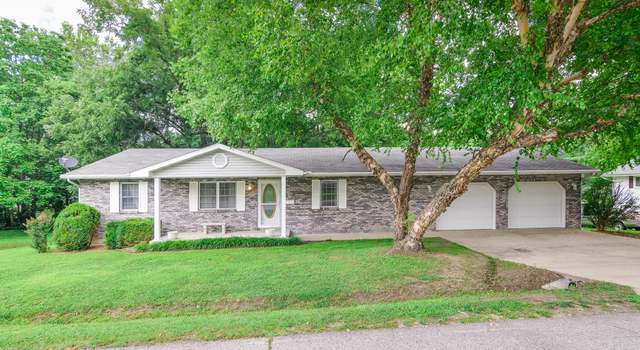 Photo of 300 E Howard St, California, MO 65018