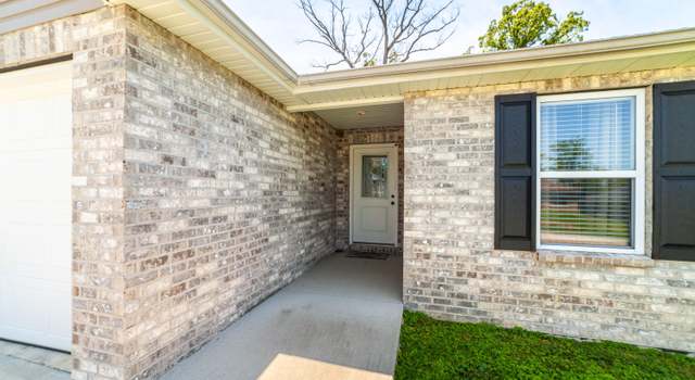 Photo of 5405 Kenview Dr, Jefferson City, MO 65109