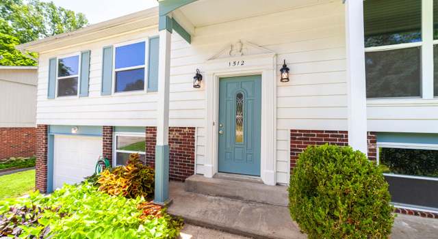 Photo of 1512 Fairlawn Ct, Jefferson City, MO 65109