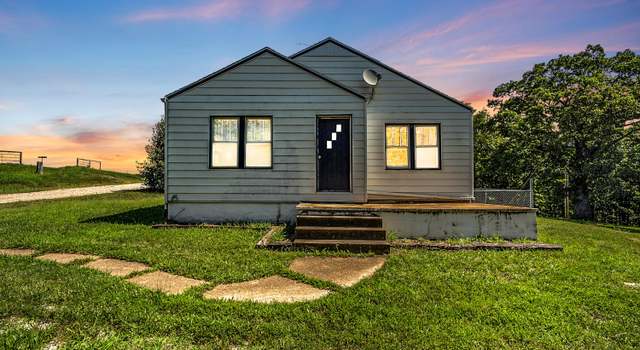 Photo of 12 Pine Trl, Linn, MO 65051