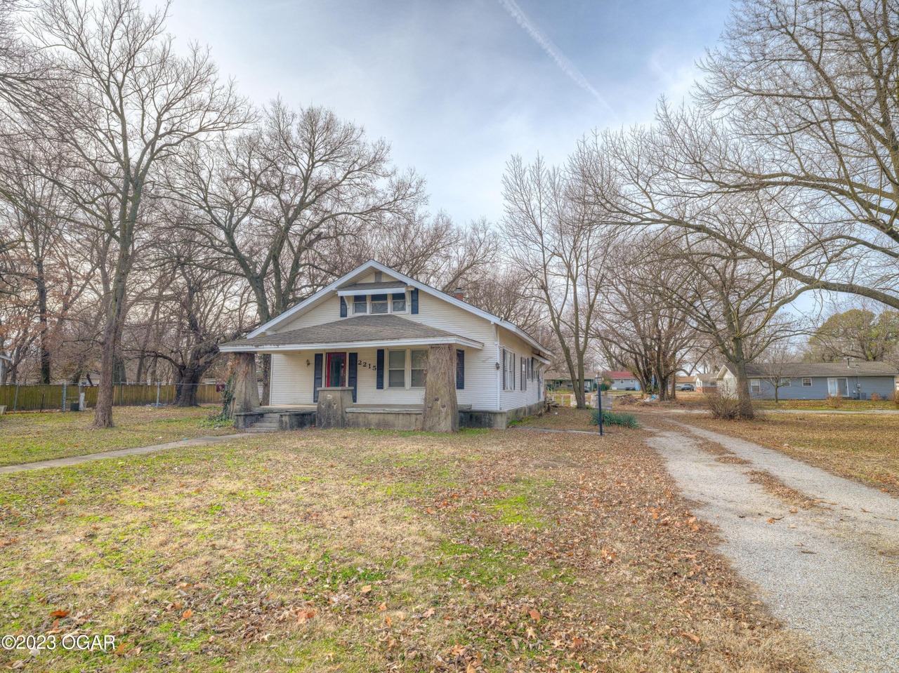 2215 Military Ave, Baxter Springs, KS 66713 | MLS# 236283 | Redfin