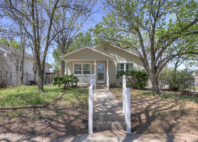 Property at 502 Empire Ave, Joplin, MO 64801, 2 beds, 2 baths