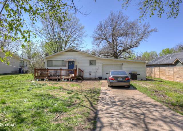Property at 310 Forest St, Webb City, MO 64870, 2 beds, 1 bath